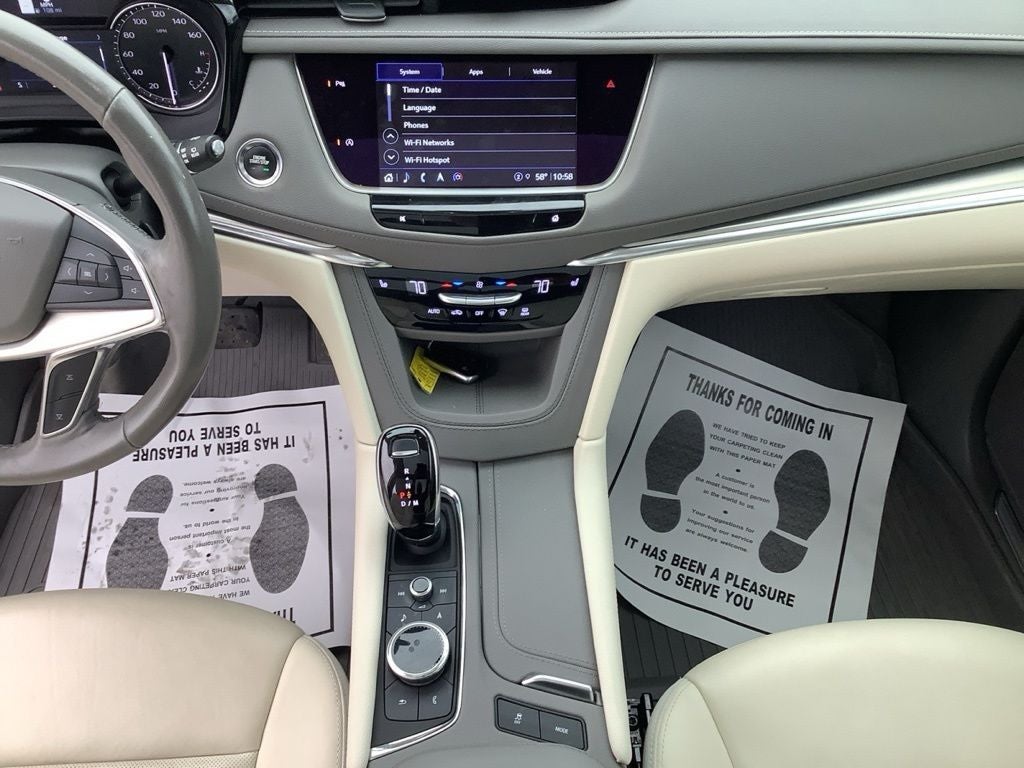 2023 Cadillac XT5 FWD Premium Luxury