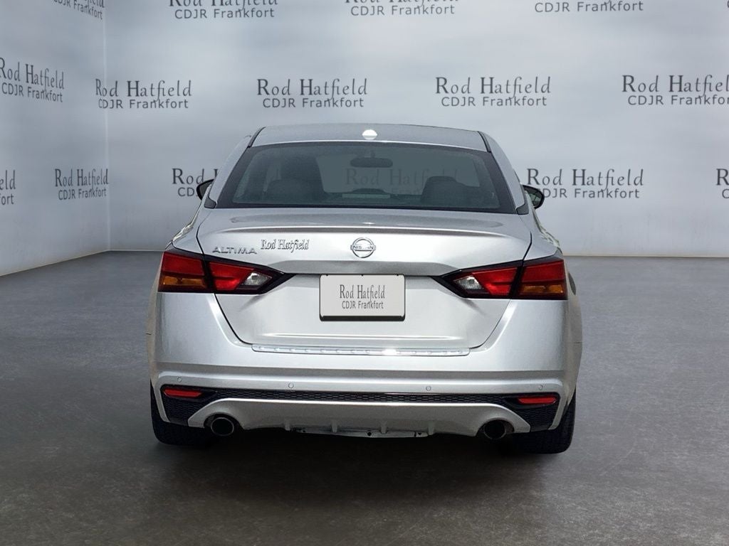 2022 Nissan Altima SR FWD