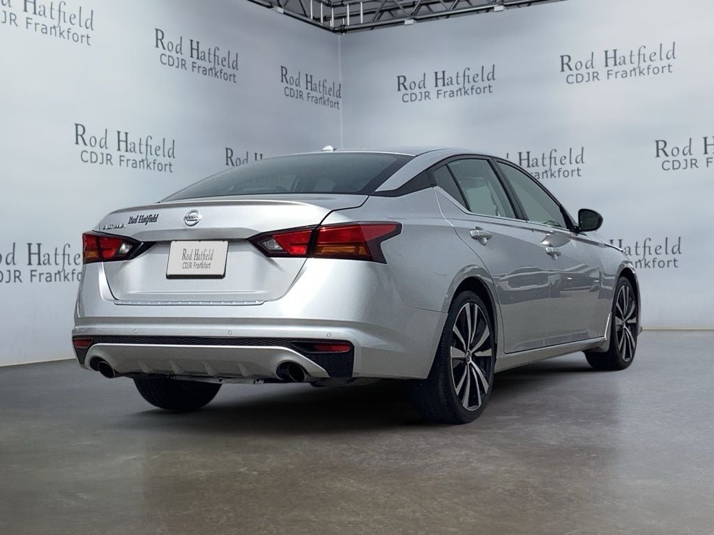 2022 Nissan Altima SR FWD