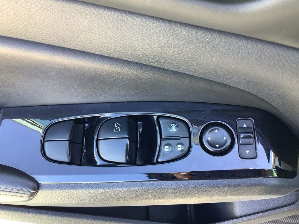 2023 Nissan Altima SV FWD