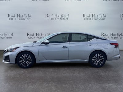 2023 Nissan Altima SV FWD