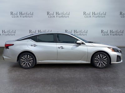 2023 Nissan Altima SV FWD