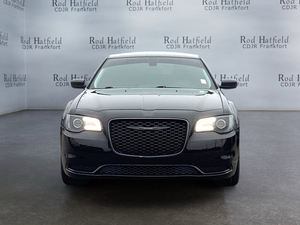 2023 Chrysler 300 Touring