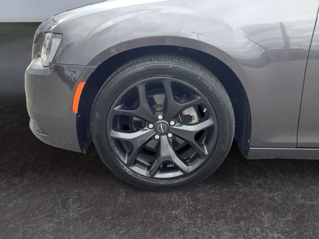 2023 Chrysler 300 Touring