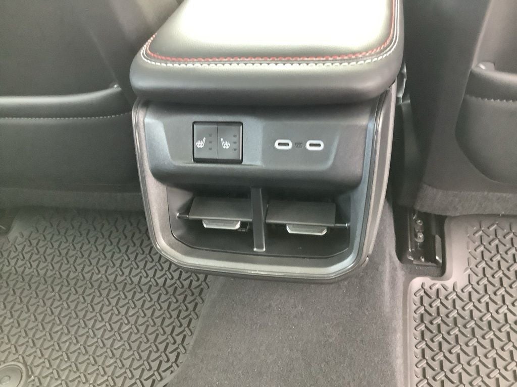 2027 Dodge Charger CHARGER SCAT PACK PLUS 4-DOOR AWD