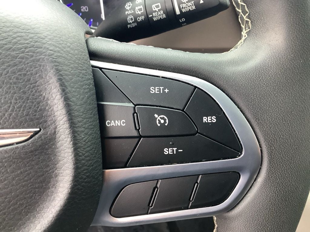 2022 Chrysler Voyager LX