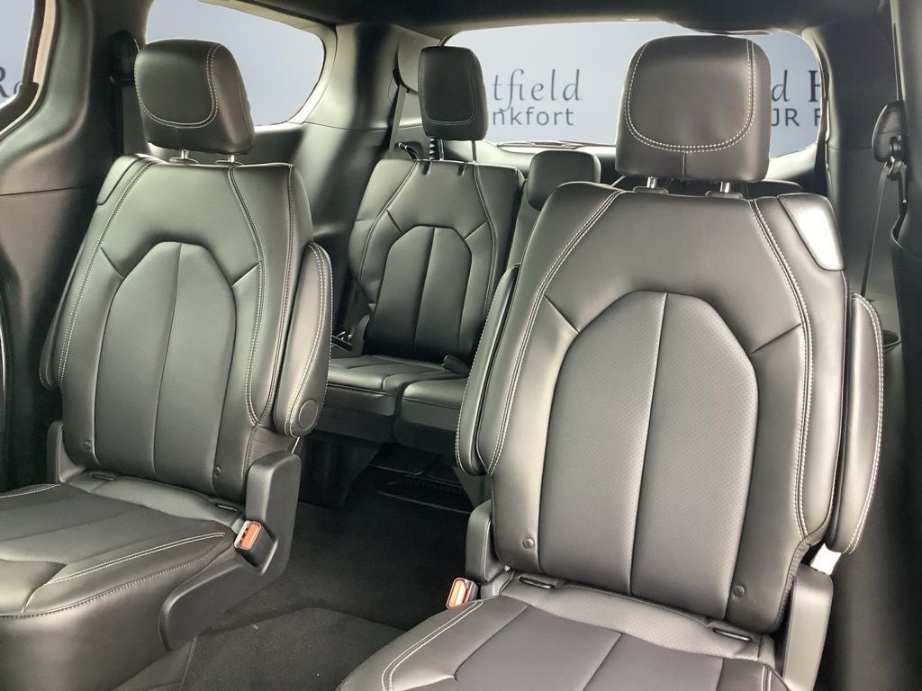 2026 Chrysler Voyager VOYAGER LX