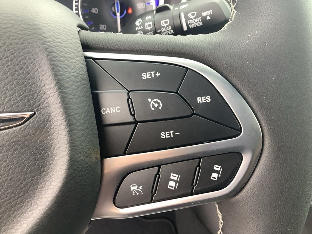 2026 Chrysler Voyager VOYAGER LX