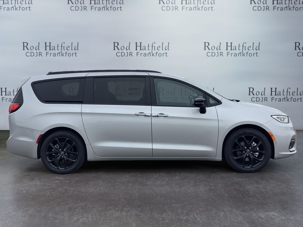 2026 Chrysler Pacifica PACIFICA LIMITED