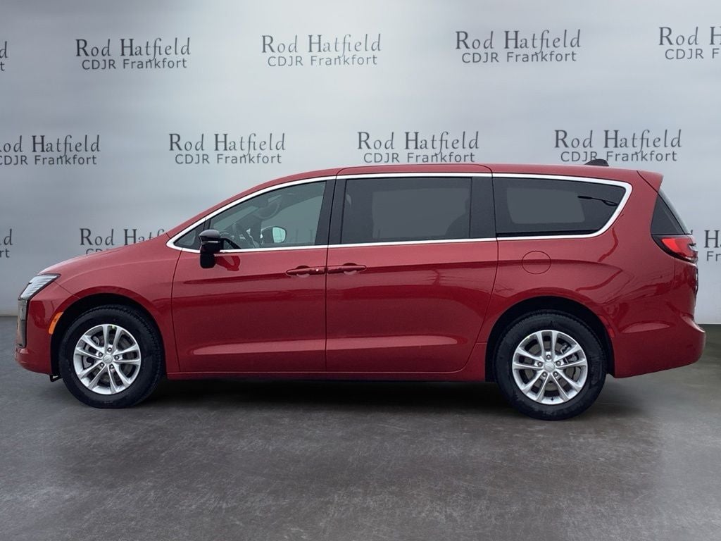 2027 Chrysler Pacifica PACIFICA SELECT AWD
