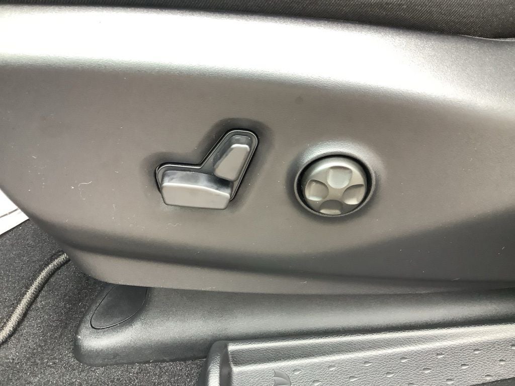 2027 Chrysler Pacifica PACIFICA SELECT AWD