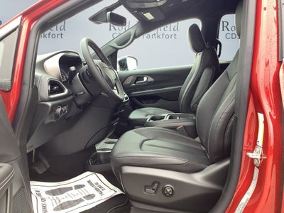 2027 Chrysler Pacifica PACIFICA SELECT AWD