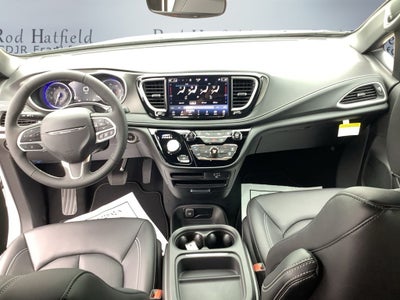 2027 Chrysler Pacifica PACIFICA SELECT AWD