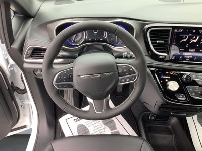 2027 Chrysler Pacifica PACIFICA SELECT AWD