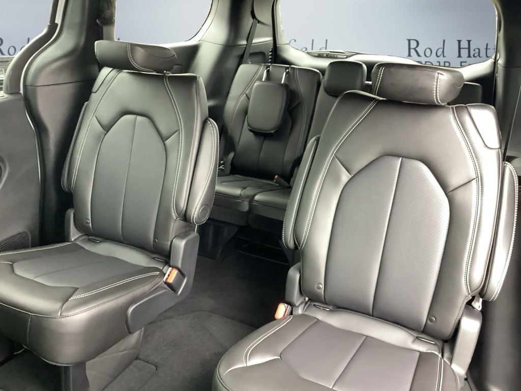 2027 Chrysler Pacifica PACIFICA SELECT AWD