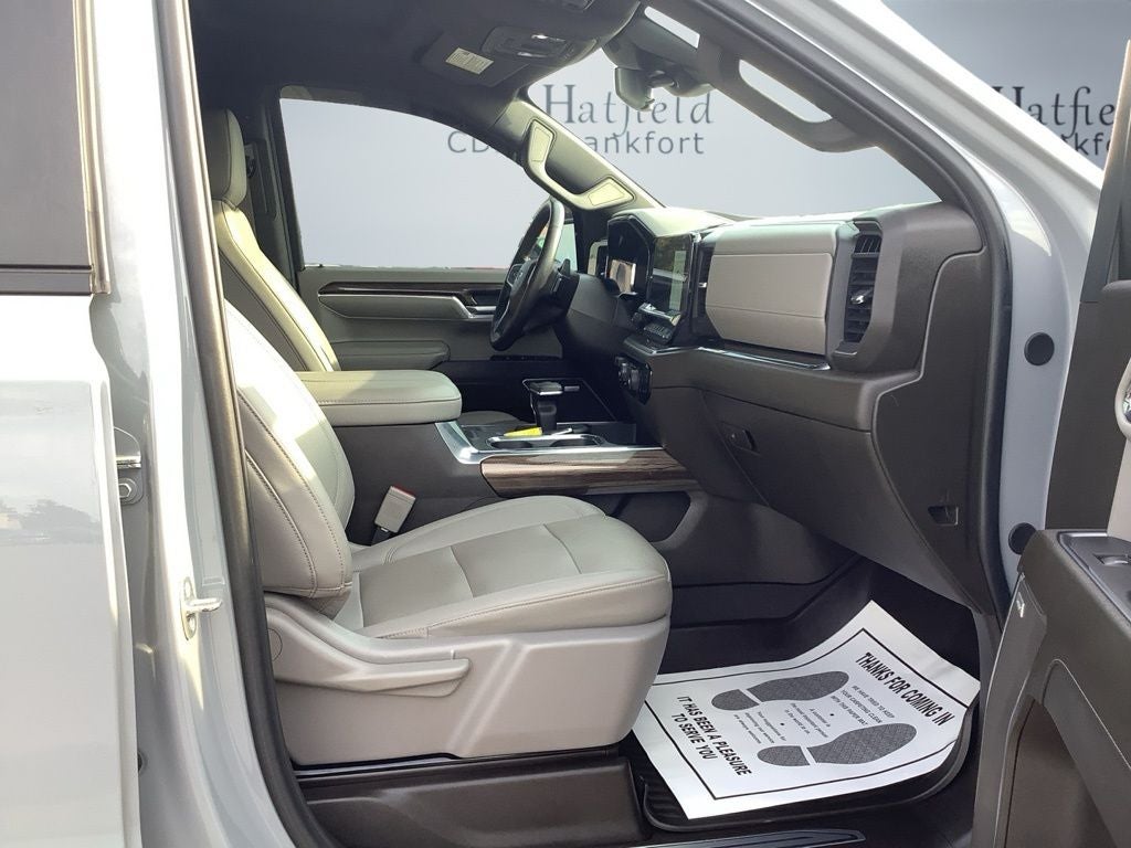 2024 Chevrolet Silverado 1500 4WD Crew Cab Short Bed RST