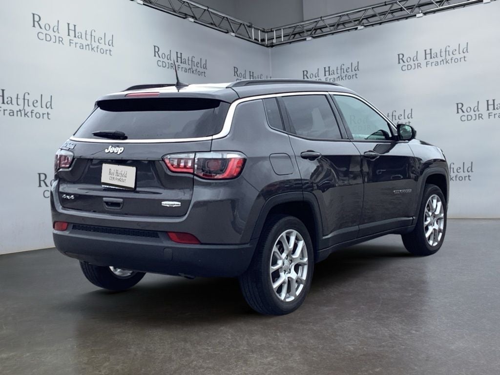 2024 Jeep Compass Latitude Lux FWD