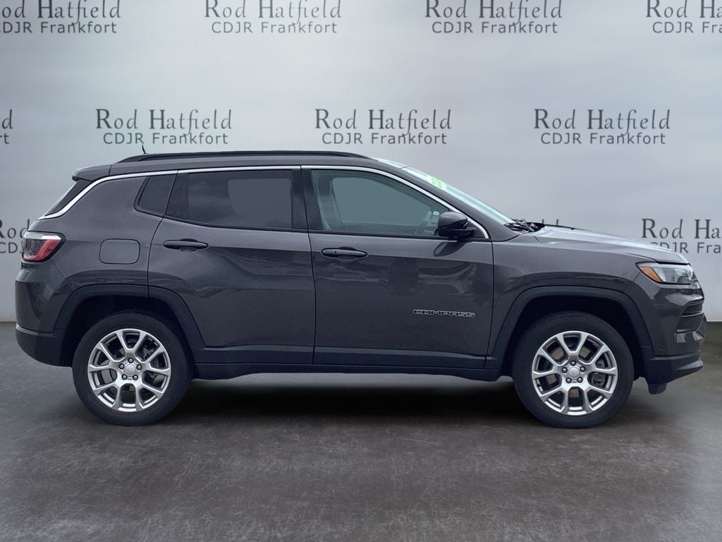 2024 Jeep Compass Latitude Lux FWD