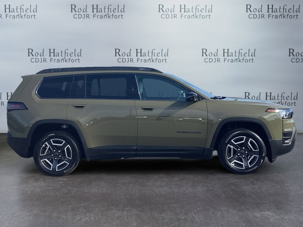 2027 Jeep Cherokee CHEROKEE LAREDO 4X4