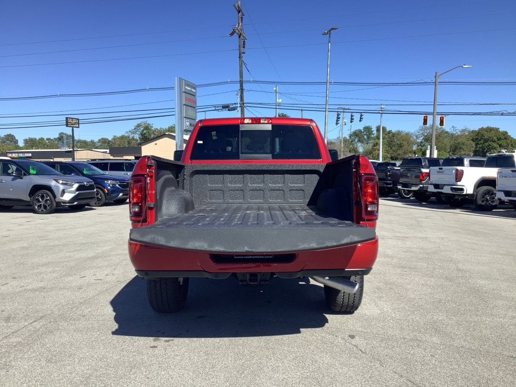 2027 RAM Ram 2500 RAM 2500 BLACK EXPRESS CREW CAB 4X4 6'4' BOX