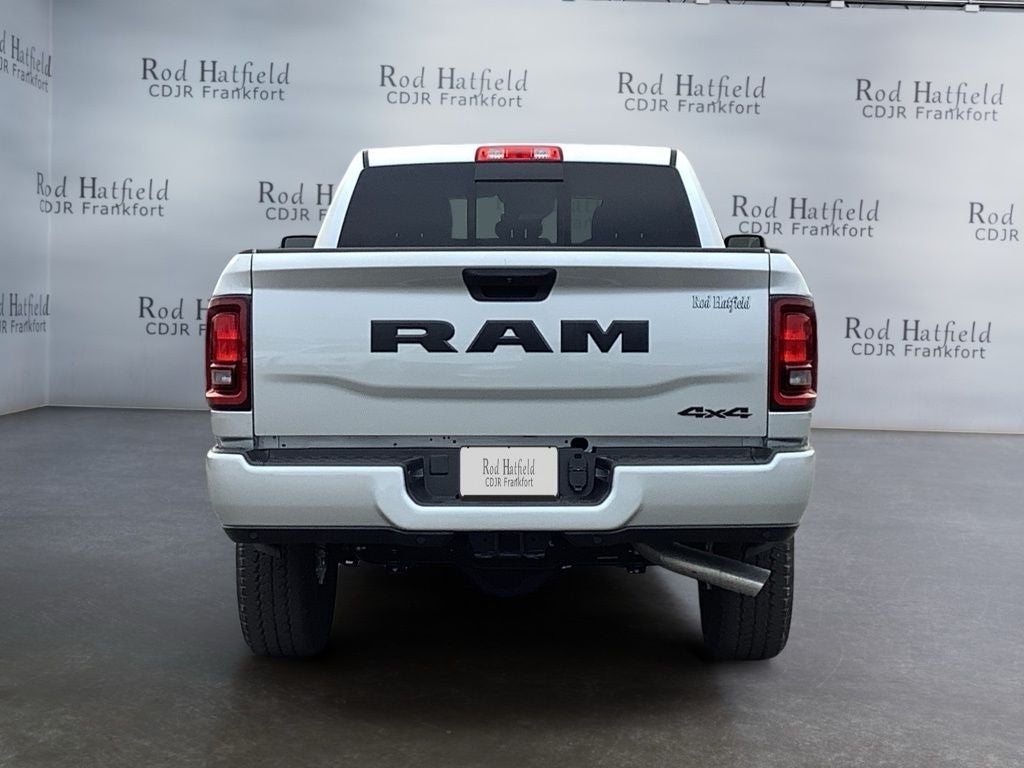 2026 RAM Ram 2500 RAM 2500 BLACK EXPRESS CREW CAB 4X4 6'4' BOX