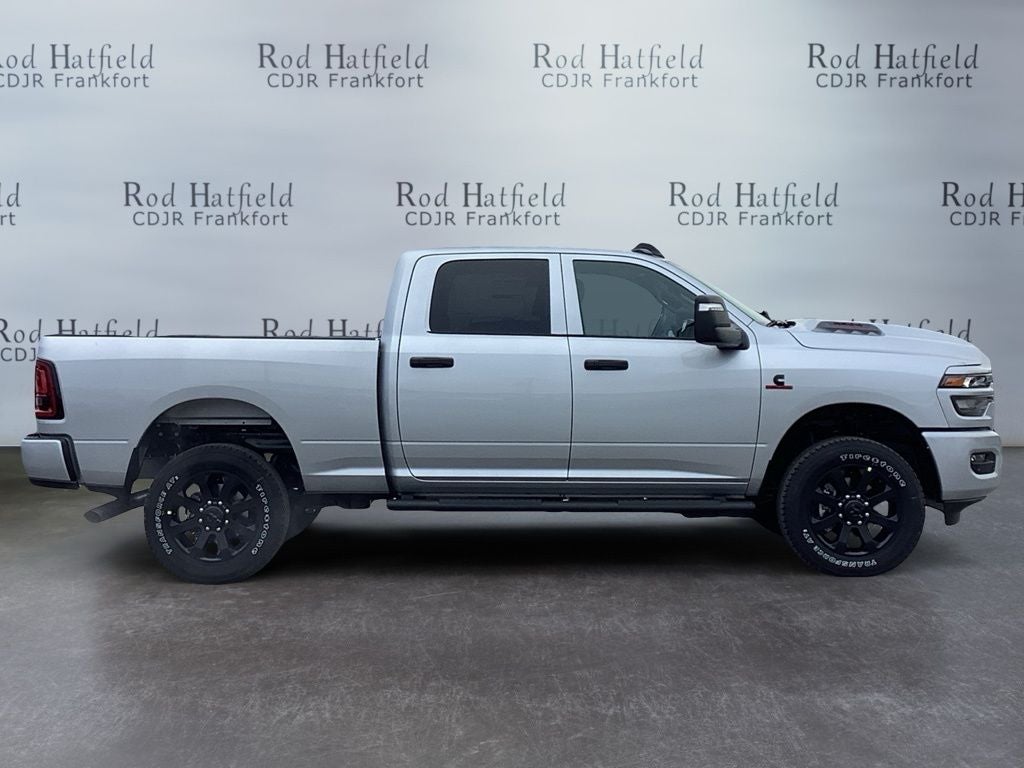 2026 RAM Ram 2500 RAM 2500 BLACK EXPRESS CREW CAB 4X4 6'4' BOX