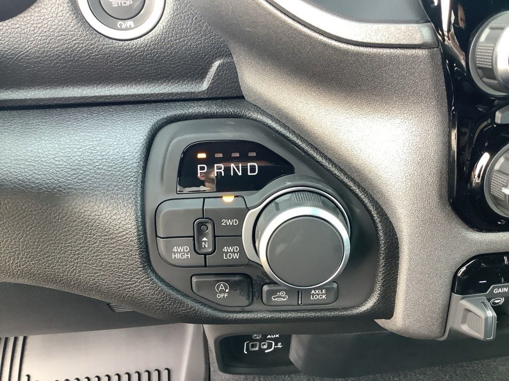 2026 RAM Ram 1500 RAM 1500 WARLOCK CREW CAB 4X4 5'7' BOX