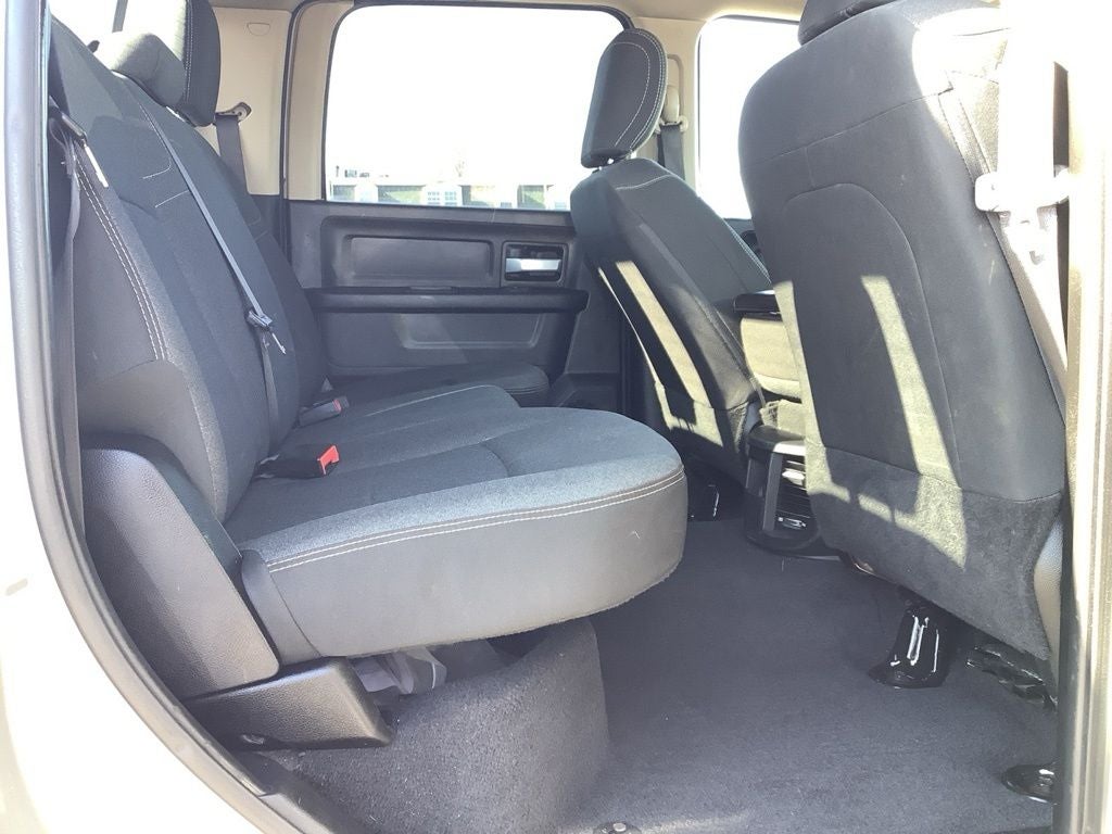 2019 RAM 2500 Tradesman Crew Cab 4x4 6'4' Box