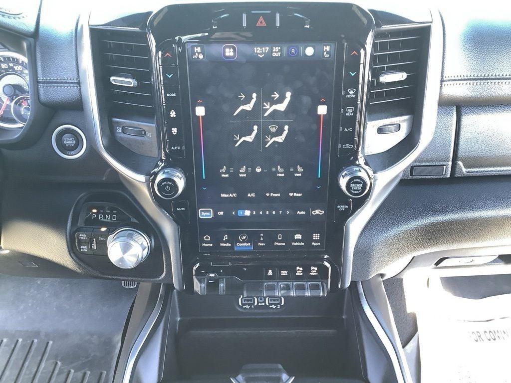 2022 RAM 2500 Laramie Crew Cab 4x4 6'4' Box