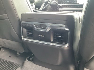 2024 GMC Sierra 1500 4WD Crew Cab Short Box SLT