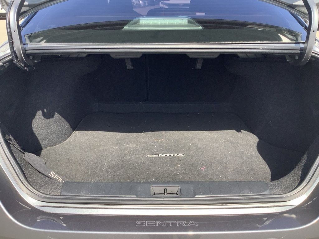 2022 Nissan Sentra SV Xtronic CVT