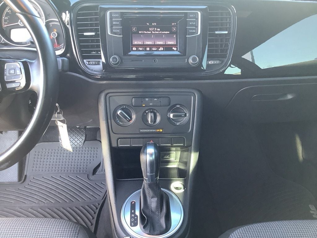 2019 Volkswagen Beetle 2.0T S