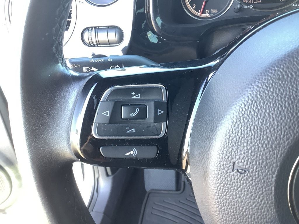 2019 Volkswagen Beetle 2.0T S