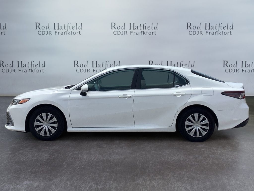 2022 Toyota Camry LE Hybrid