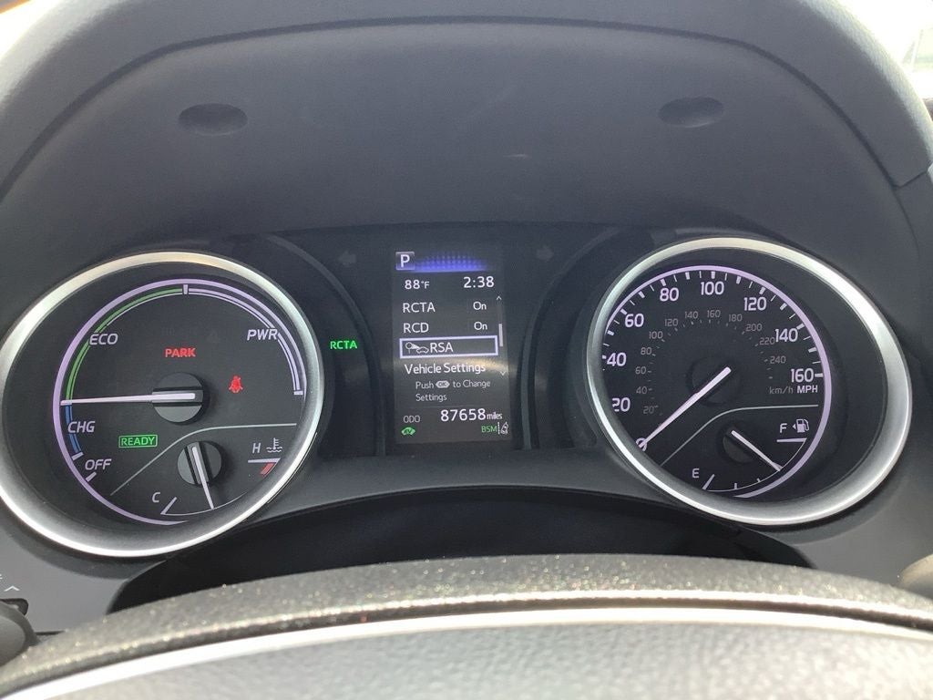 2022 Toyota Camry LE Hybrid