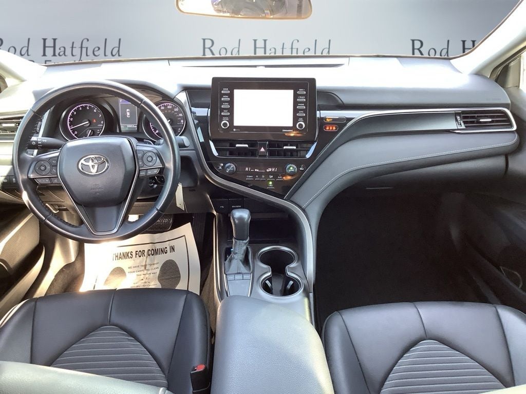 2022 Toyota Camry SE