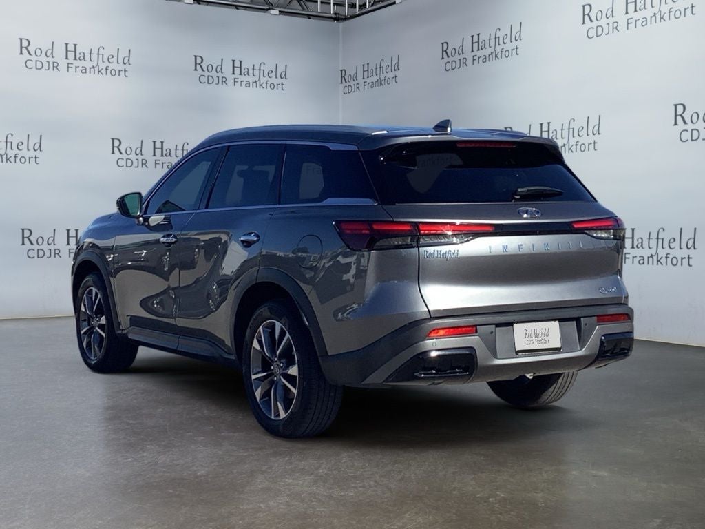 2023 INFINITI QX60 LUXE