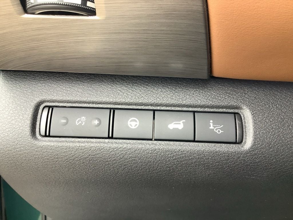 2023 Nissan Pathfinder Platinum 4WD