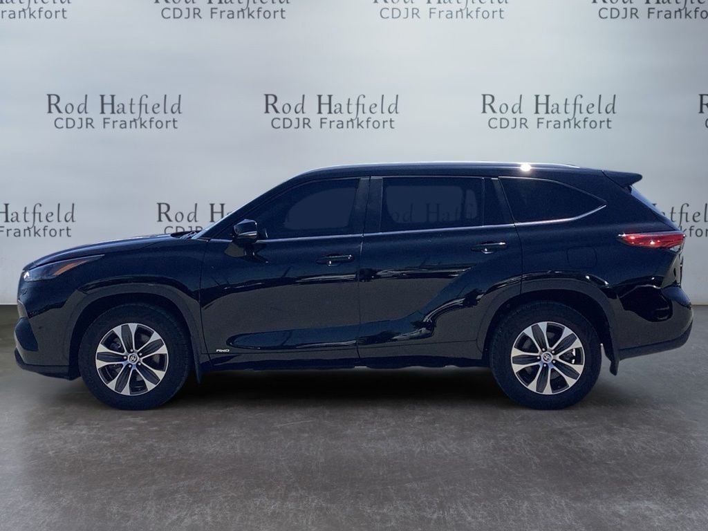 2023 Toyota Highlander Hybrid XLE