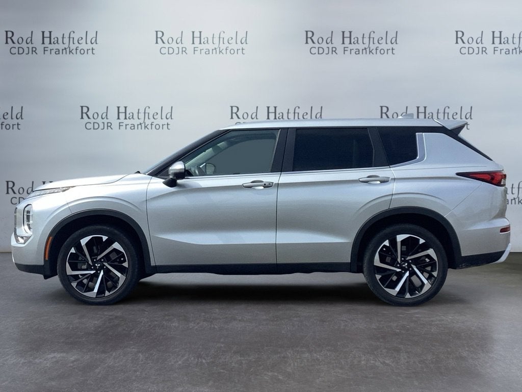 2022 Mitsubishi Outlander SE