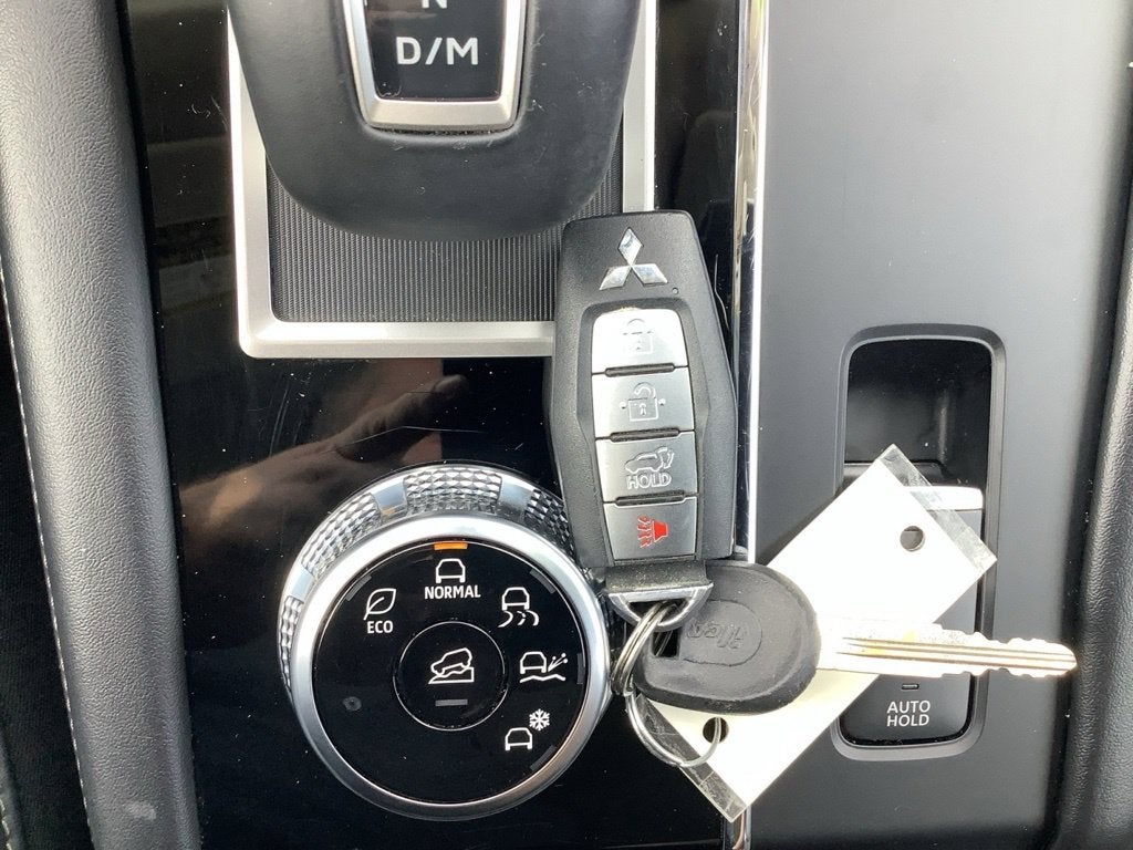 2022 Mitsubishi Outlander SE