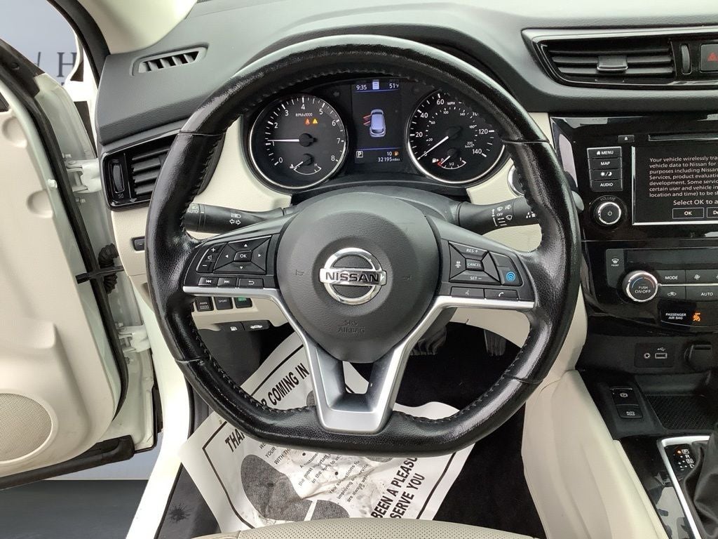 2022 Nissan Rogue Sport SL AWD Xtronic CVT