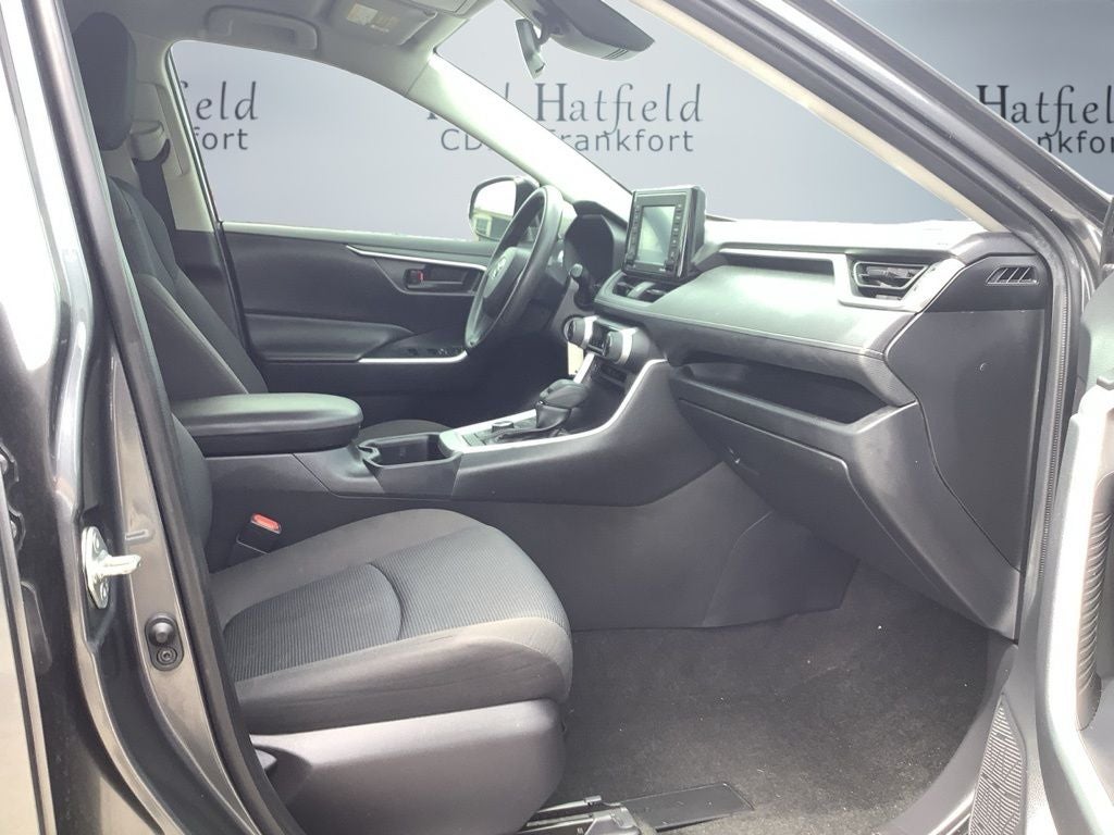 2022 Toyota RAV4 Hybrid LE