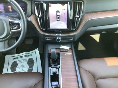 2023 Volvo XC60 B5 Plus Bright Theme