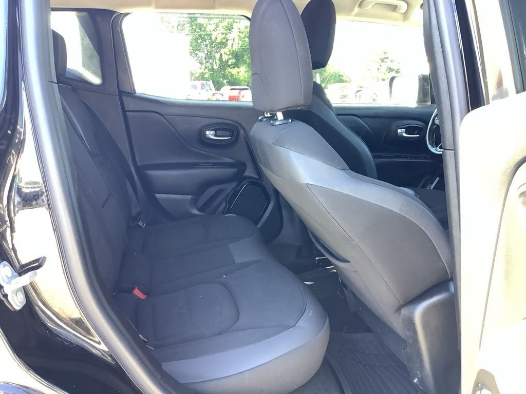 2017 Jeep Renegade Altitude FWD